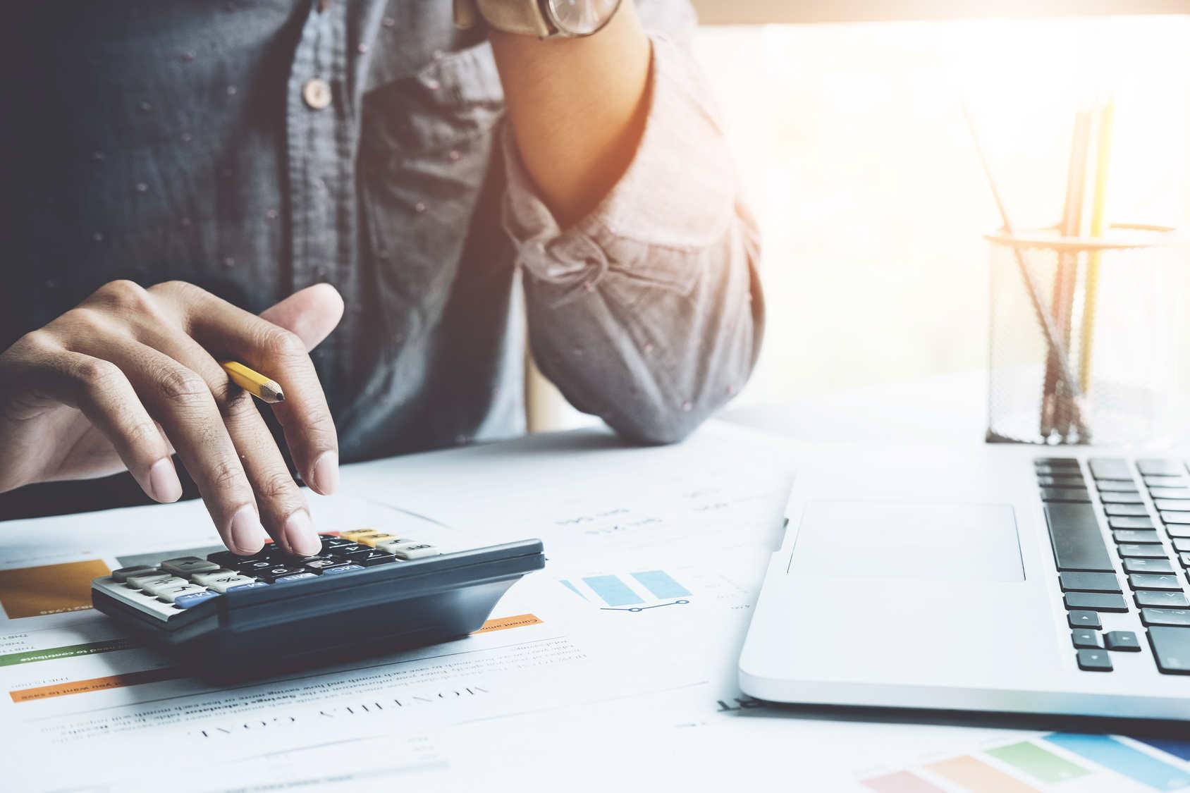 Imagen destacada: Método de razones financieras: Qué es y cómo aplicarla en tu negocio