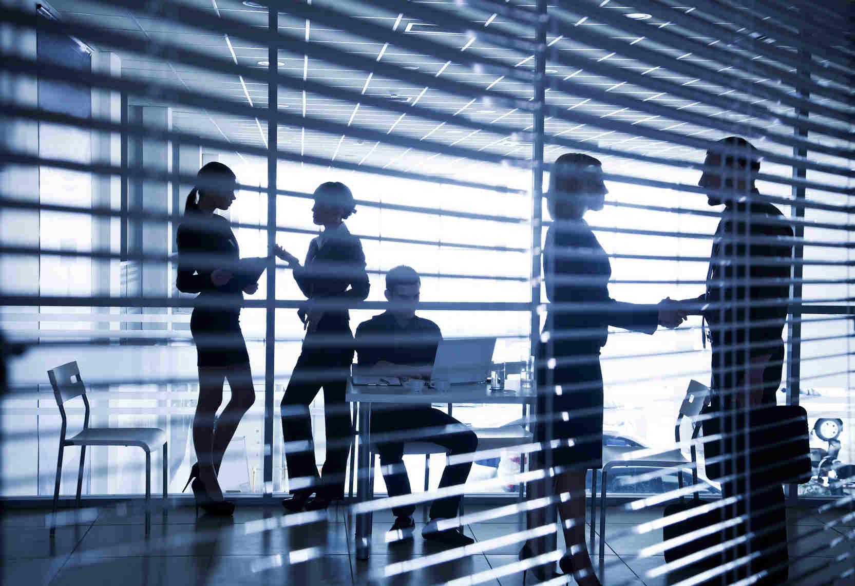 Imagen destacada: Estrategias para desarrollar un equipo de ventas de alto rendimiento