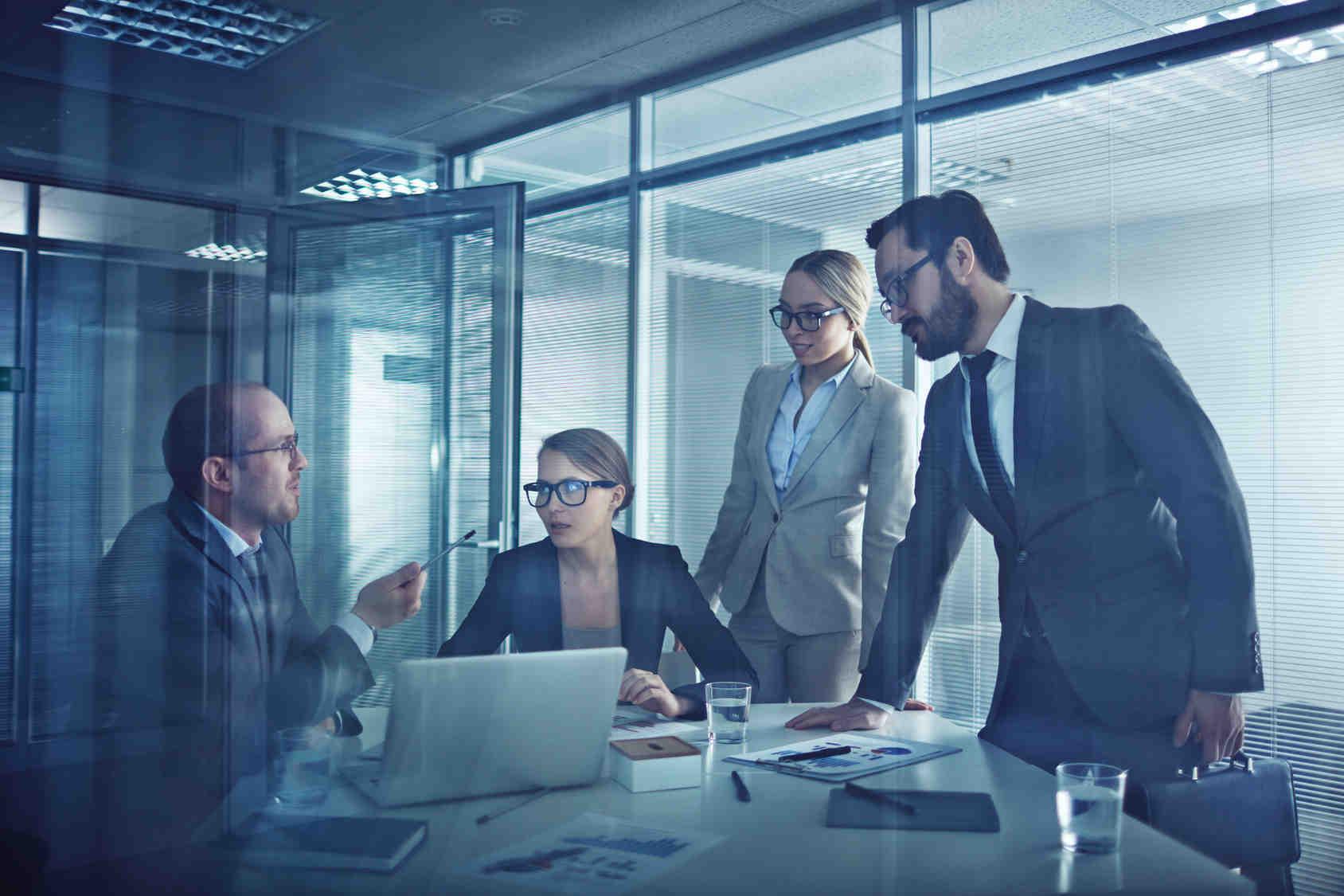 Imagen destacada: Bases para que tu equipo de ventas funcione adecuadamente.