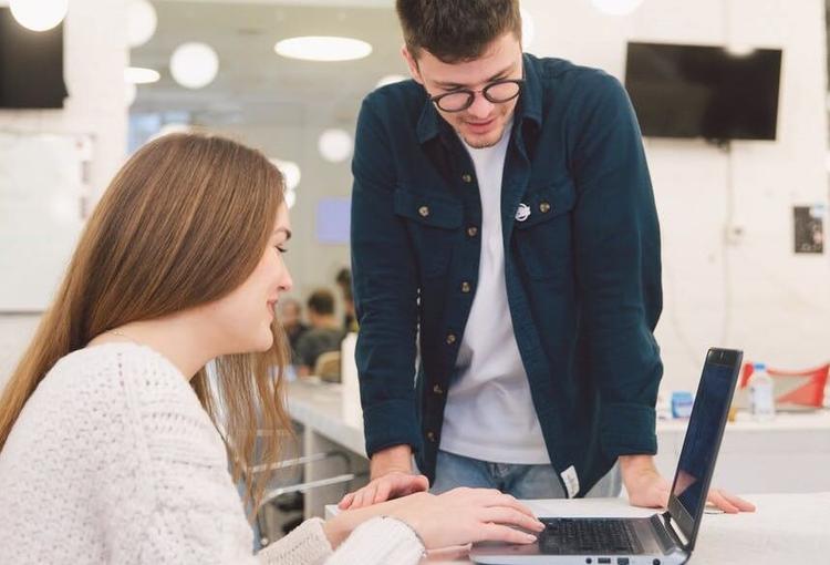 Cómo se integra la contabilidad al proceso comercial