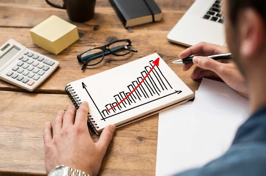 Imagen destacada: Cómo mejorar el proceso comercial de tu empresa