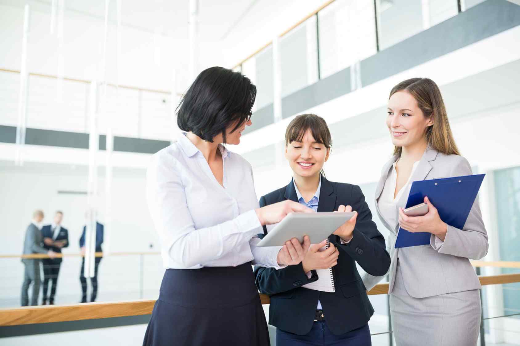 Imagen destacada: Persona innovadora y persona creativa: ¿Cuál es la diferencia?