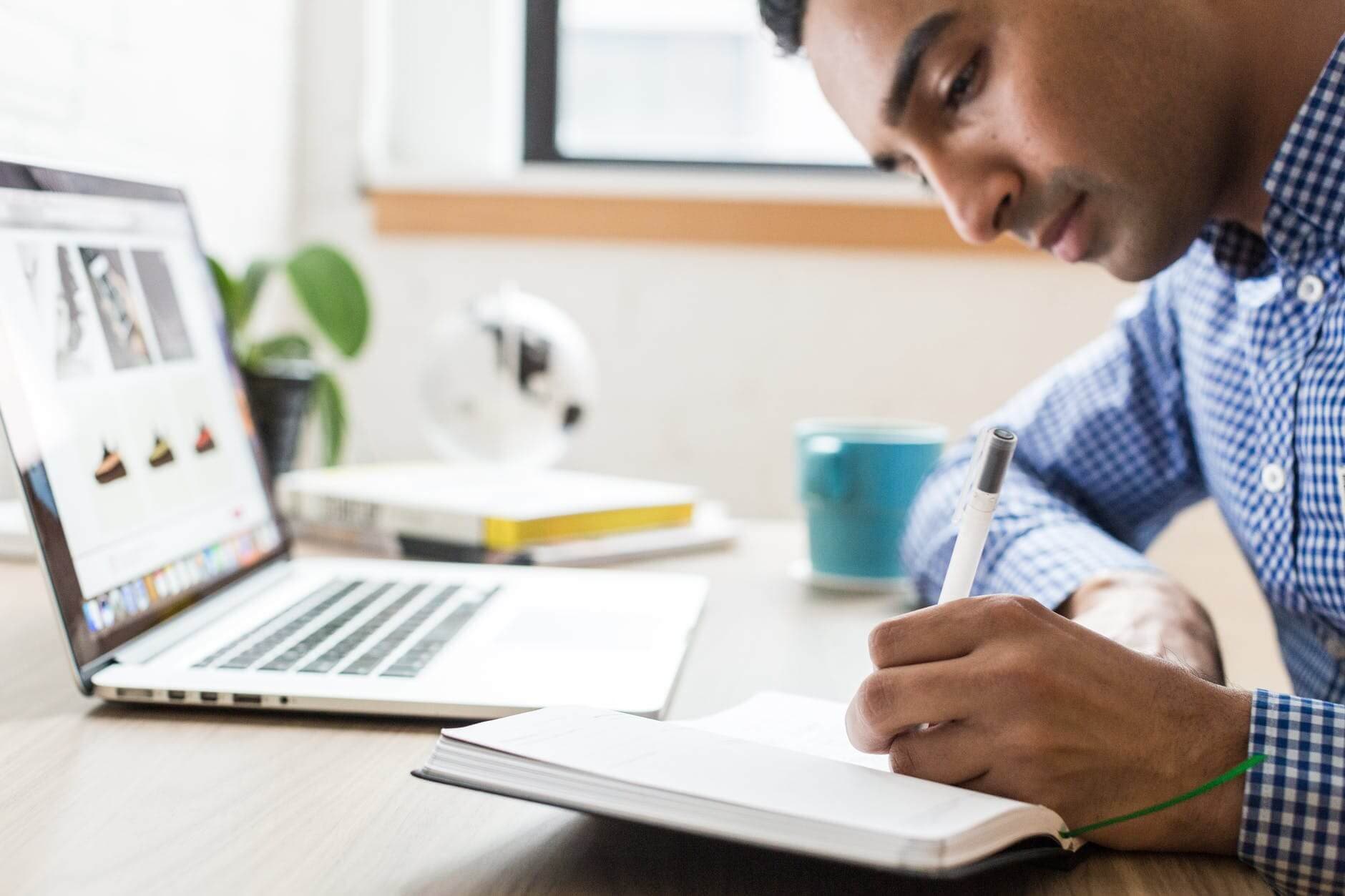 Imagen destacada: Qué es una Persona Física con Actividad Empresarial